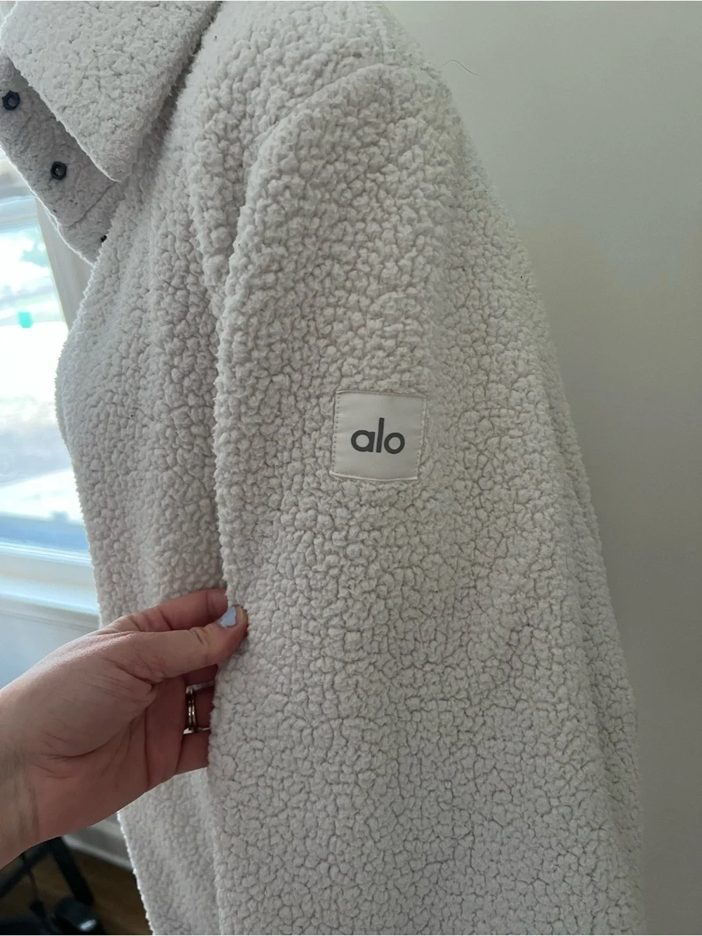 ALO Yoga Ivory Sherpa Snap-Front Jacket